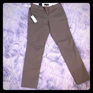 Babaton | Elliot Pant